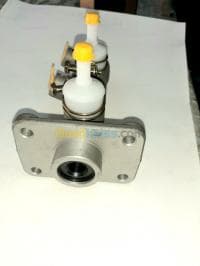 POMPE DE FREIN JMC 1030 — vignette 4