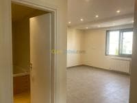 Location Appartement F5 Alger Hydra — vignette 5