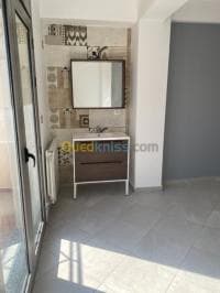Location Niveau De Villa F2 Alger Cheraga — vignette 2