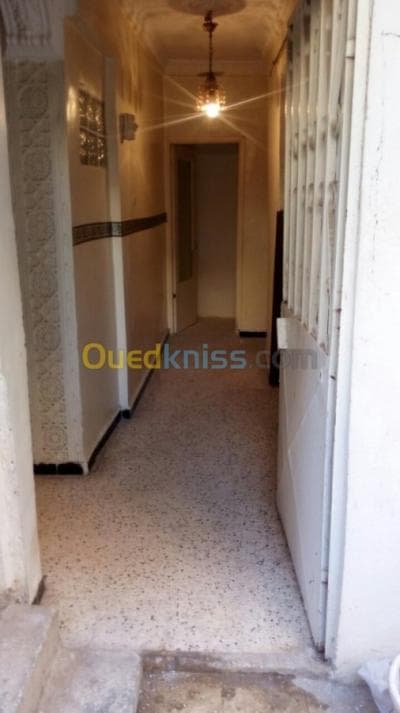 Location Niveau De Villa F2 Alger Bordj el kiffan