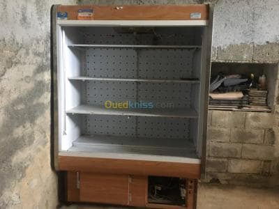 Frigo présentoir pour les supérettes