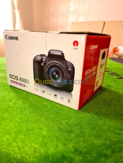 Canon 800D