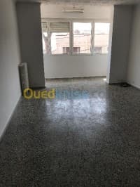 Location Appartement F4 Alger Hydra — vignette 2