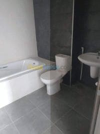 Location Appartement Alger Cheraga — vignette 2