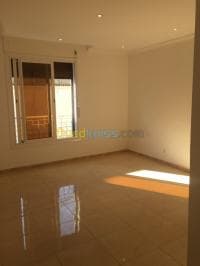 Location Appartement F2 Alger Cheraga — vignette 3