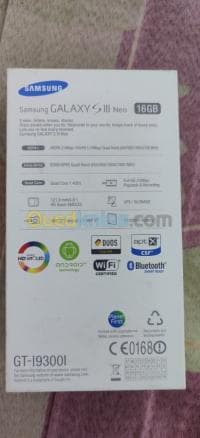Samsung I9300I Galaxy S3 Neo — vignette 3