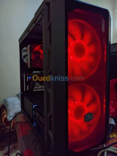 PC GAMER - RTX 4070 + i7 10700 + 32GB