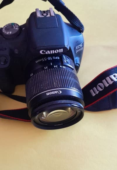 Canon eos 2000D