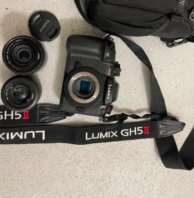 Panasonic Lumix GH5 1406 déclenchements+ 2 objectifs sac Comme neuf Vends kit complet Panasonic Lumix GH5 2 DC GH5M2