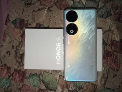 Honor 90