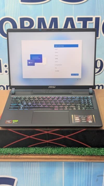 MSI VECTOR A16 HX A8WHG-004US / RYZEN 9 8940HX / RTX 5070 TI / 16 GB DDR5 / 1 To NVME / 16" 240 HZ