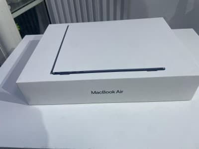 MacBook AIR M4 -15" inch /Ram 16GB /256GB *AZERTY/QWERTY*