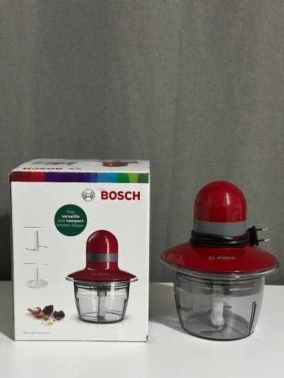 Hachoir bosch 400watt rouge 0,8L