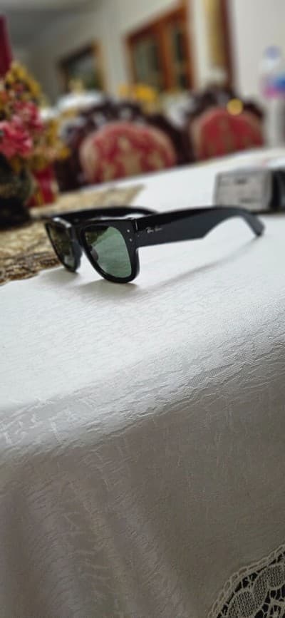 Lunette de soleil ray-ban mega wayfarer