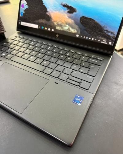 HP DRAGONFLY FOLIO G3 2-IN-1 Intel Core i7-1265U 12 Mo à 4,80 GHz 16GB 512GB SSD 13.5" FULL HD+