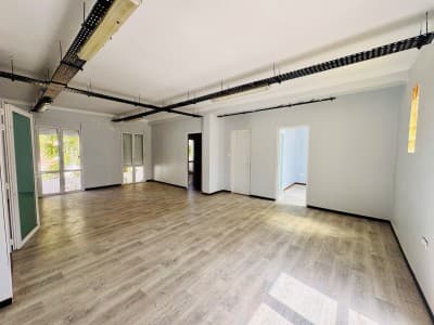 Location Appartement Niveau de villa F7 Alger Hydra