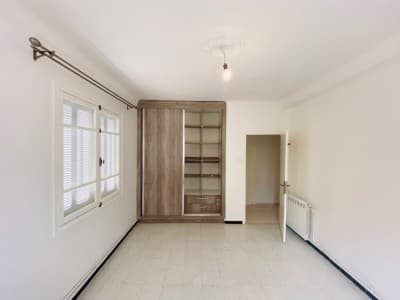 Location Niveau De Villa F4 Alger Hydra