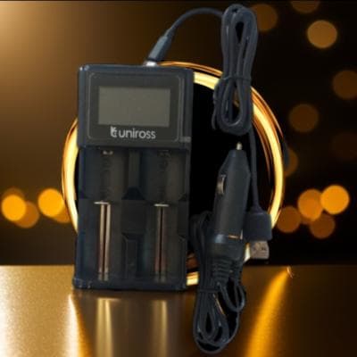 smart uniross Chargeur de piles 18650 et autres