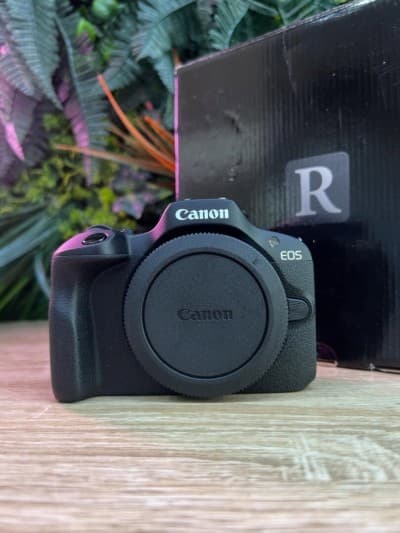 Canon r100 bouti