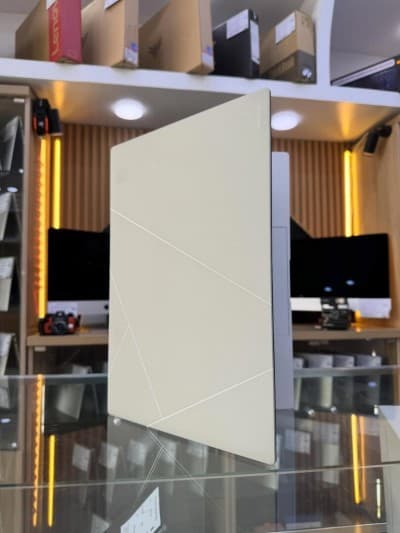 ASUS ZENBOOK S16 RYZEN AI 9 365 24 GB/1TB
