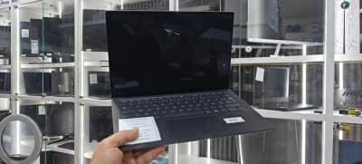 Dell Precision 5490 Workstation Ultra 9 185H 64gb 1t nvme rtx 3000 8gb