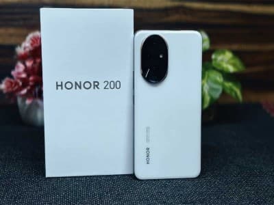 HONOR 200 Ram 12gb / Rom 256gb / Batterie 5200mah