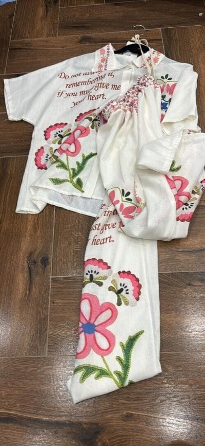 Très beau ensemble à fleurs style laine nouvelle collection