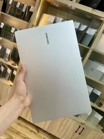 Samsung Galaxy Book 2 Pro 15 i7-1255U 8gb ddr5 512ssd