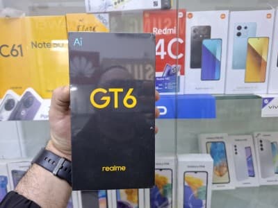 Realme gt 6 256GB/12Ram boite seclle