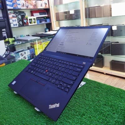 THINKPAD T490s i7 8eme 8G 256SSD 14" LENOVO