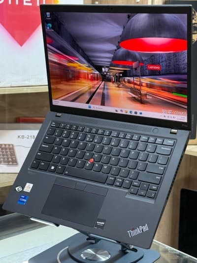 LENOVO THINKPAD P14s GEN 3 I7 1260P 32GO 1TO SSD NVIDIA T550 4GO 4K TACTILE