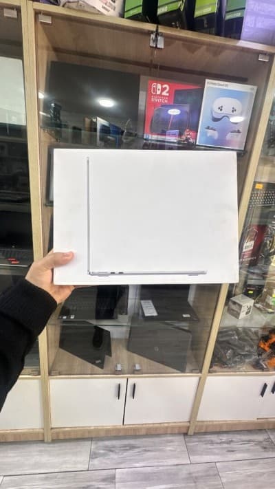 Macbook AIR M4 13" 16GO / 256GB