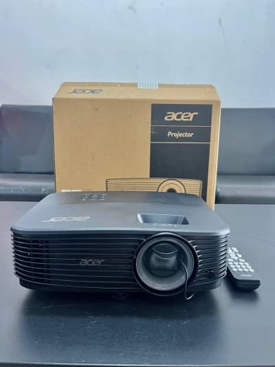 Projecteur / data show Acer X1123 DLP SVGA 3600 Lumens HDMI