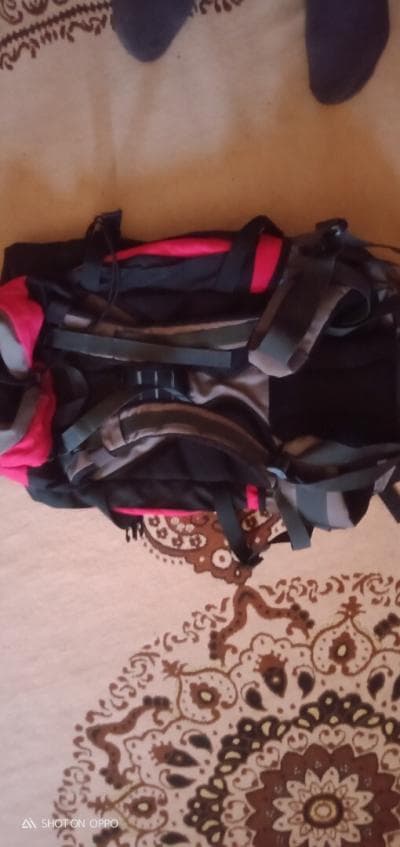 حقيبة سفر وتخييم