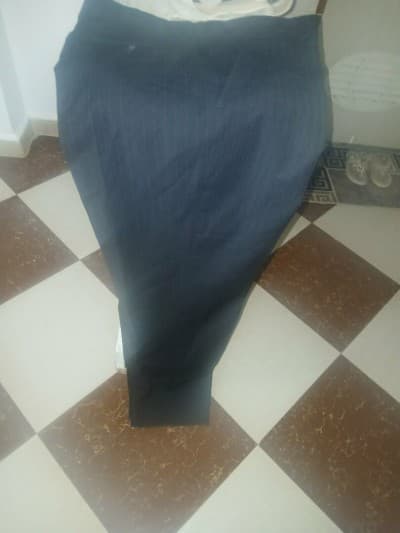 Vente Blouson en cuir + costume neuf avec étiquette à rayures croisé