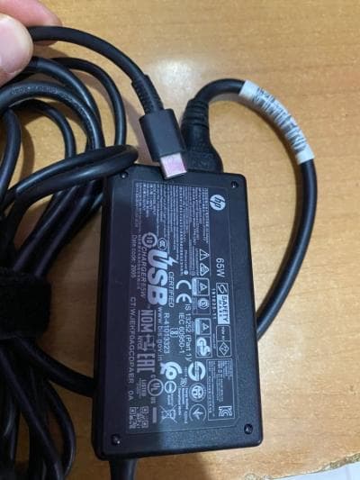 CHARGEUR HP 65 WATT USB C ORIGINAL LIVRAISON DISPONIBLE 58 WILAYAS