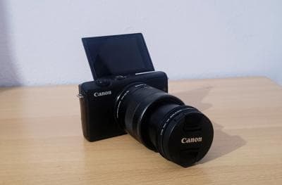Canon EOS M200