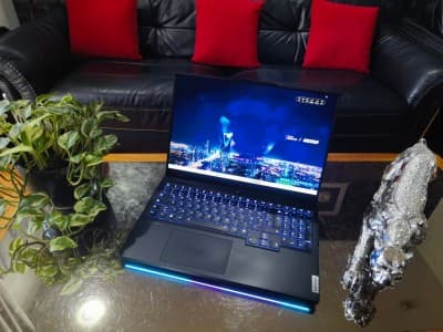 LENOVO LEGION 7i PRO Intel i9-14900HX - RTX 4090 16Go - Écran 16" QHD 2K 240Hz -SSD 2TB - RAM 32 Go