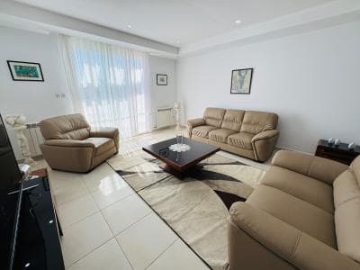 Location Appartement F4 Alger Hydra