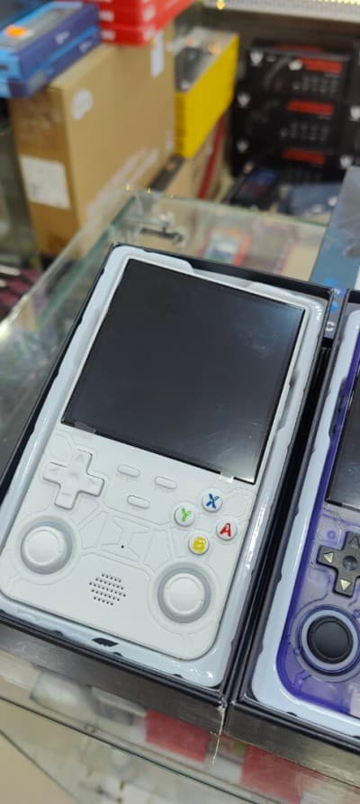 Console de Jeu Portable R36 ULTRA avec Écran IPS Open Source 64G