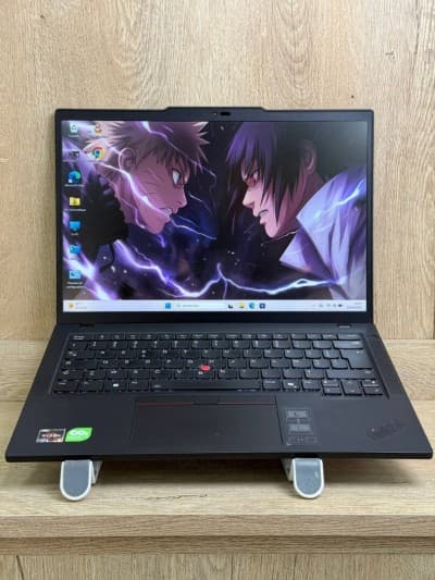 Lenovo ThinkPad P14s Gen 5 Ryzen 5 PRO 8640H 32GB RAM 1TB SSD 14" Tactile