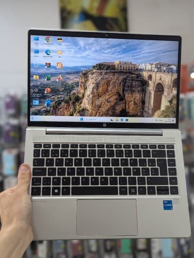 HP PROBOOK 640 G8 I5 11TH 16GB 256 SSD FULL HD