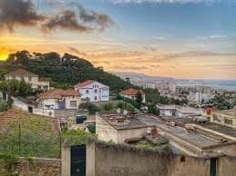Cherche achat Appartement F4 Alger Kouba