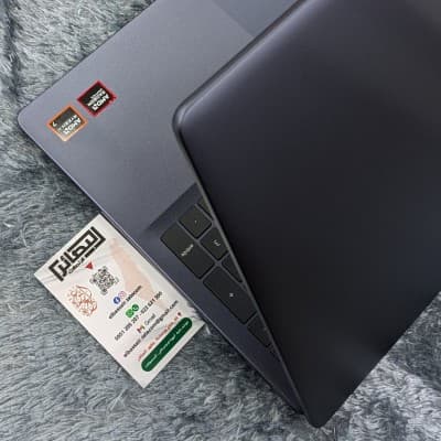 Dell INSPIRON 16 5645 ryzen 7 8840U 16gb-1tb ssd - 16 pouces