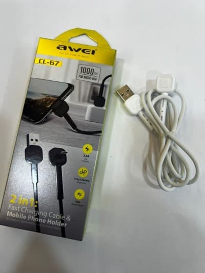 CABLE AWEI CL 67 CHARGING MOBILE PHONE