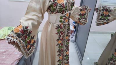 Caftan au perlage