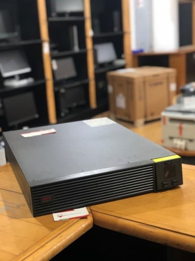 Onduleur APC Easy UPS SRV SRV6KRI 6000 VA 230 V rackable