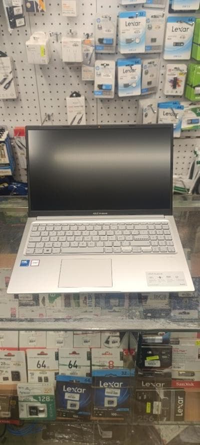 PC PORTABLE ASUS VIVOBOOK X1504V / CORE 5 120U 1.4 GHz - 5 GHz/ 16GB / 512GB M.2 GEN4 / ECRAN 15.6" FULL HD / WINDOWS 11 HOME ORIGINAL X1504V