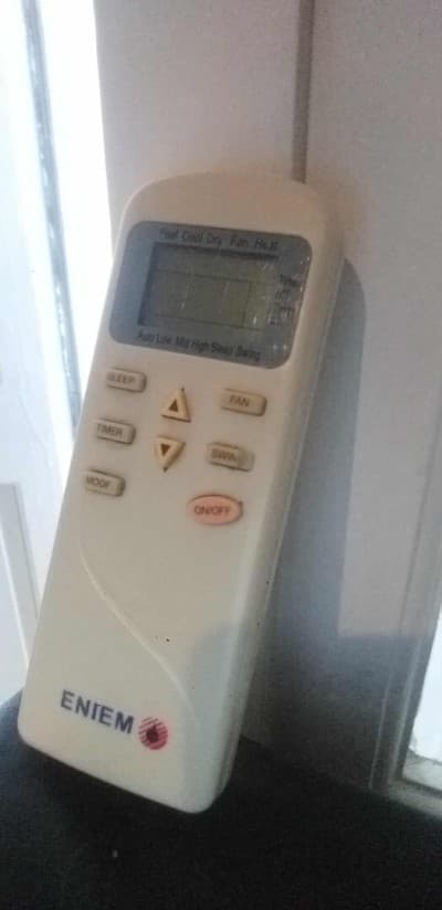 télécommande clim eniem en panne a donner