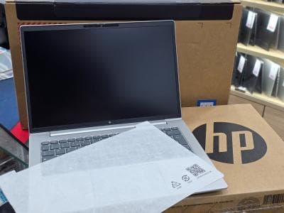 HP EliteBook 6 G1ah Ryzen 5 220 w/ Radeon 740M 16G 512SSD 14" WUXGA